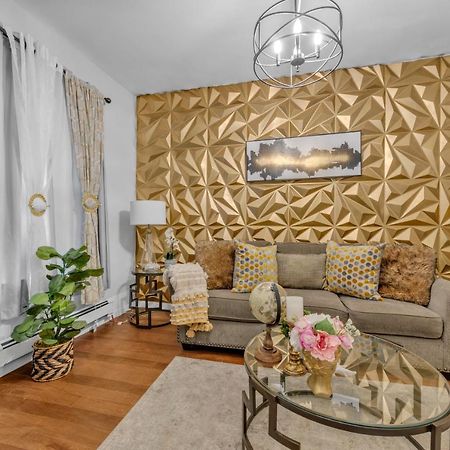 ניו יורק Brooklyn Golden Palace מראה חיצוני תמונה